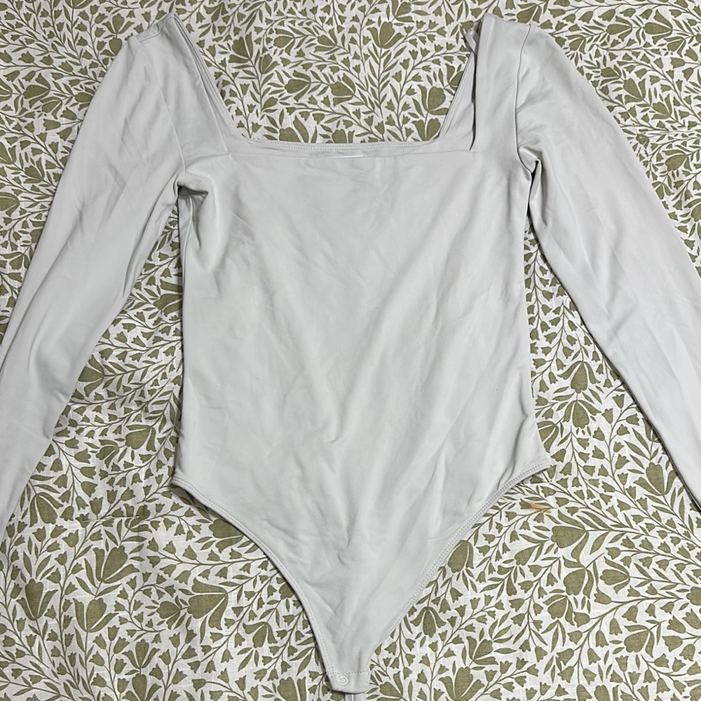 Babaton Light Gray Square Neck Bodysuit